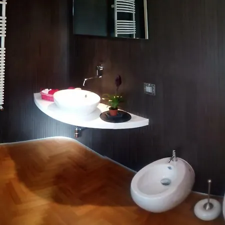 Alex House * Cagliari